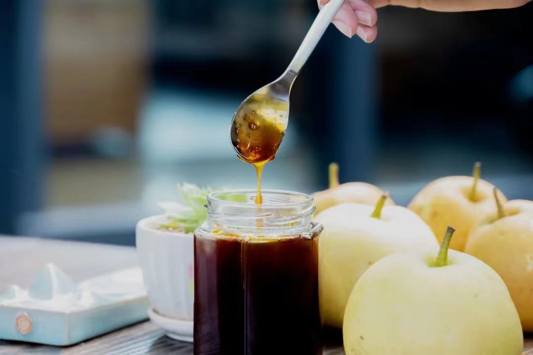 食文化 | 干燥秋季，一定不能错过的宝藏秋梨膏~